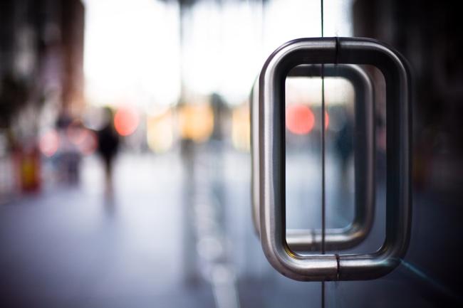 Storefront Hardware for Commercial Doors